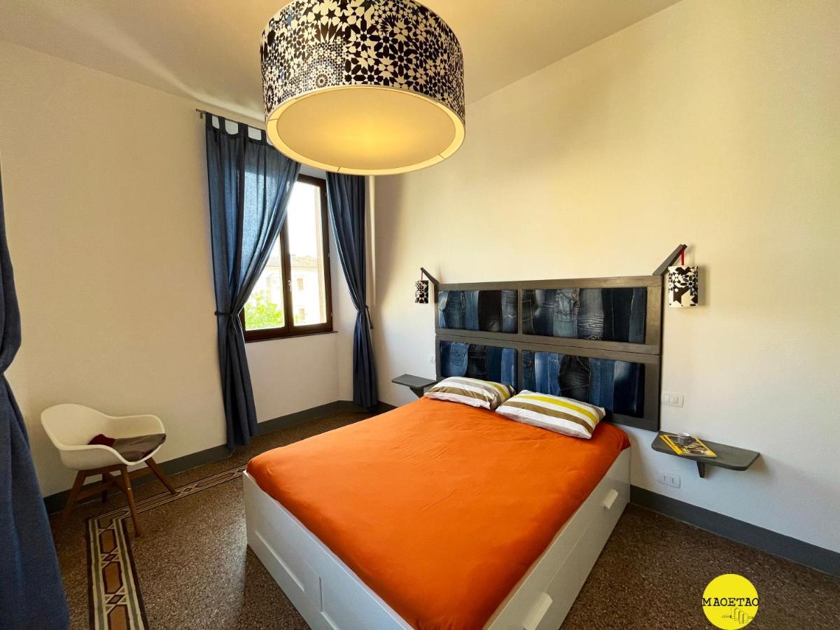 Piazza Arnolfo 1932 Apartment กอลเลวัลเดลซา ภายนอก รูปภาพ