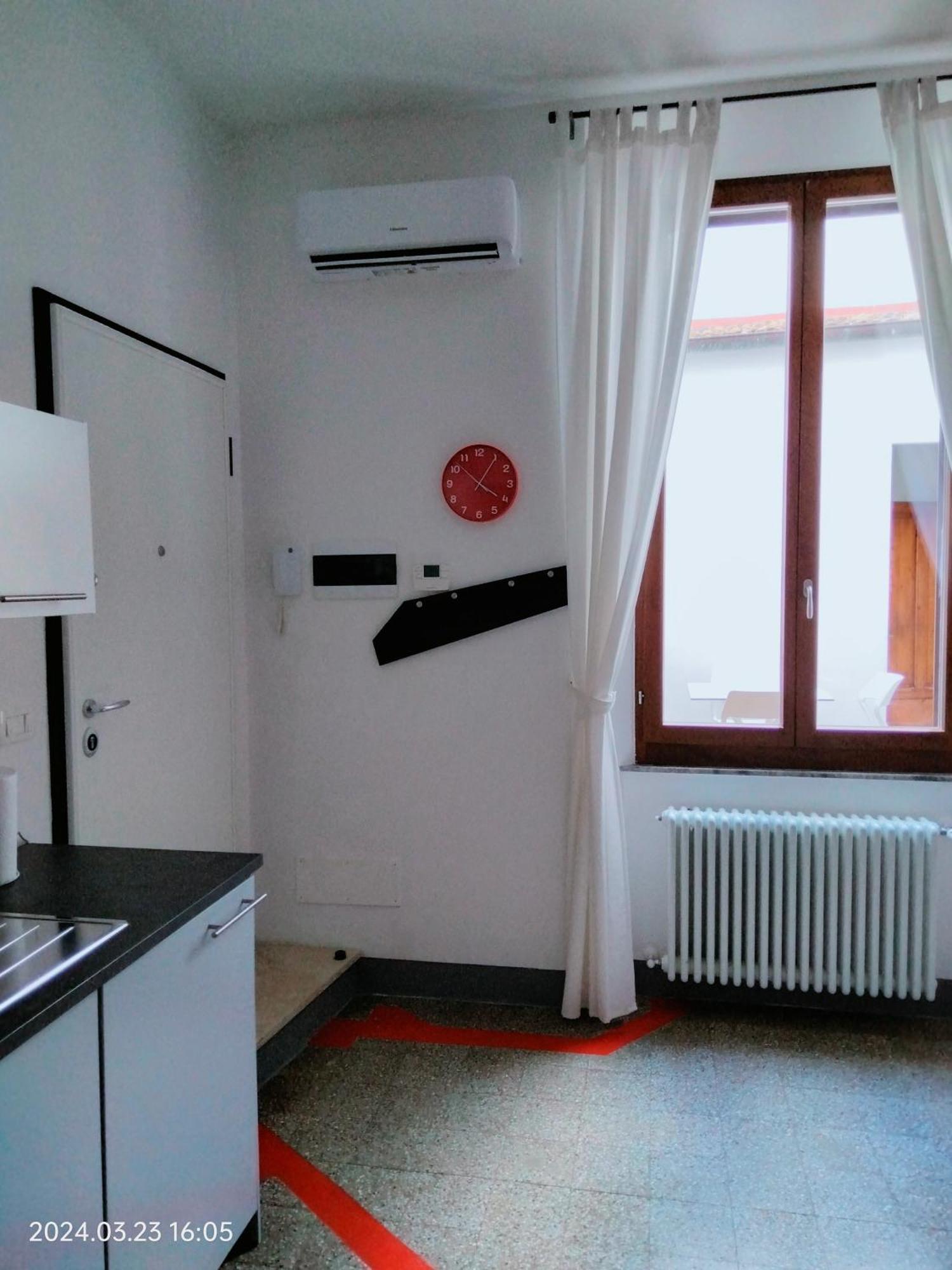 Piazza Arnolfo 1932 Apartment กอลเลวัลเดลซา ภายนอก รูปภาพ