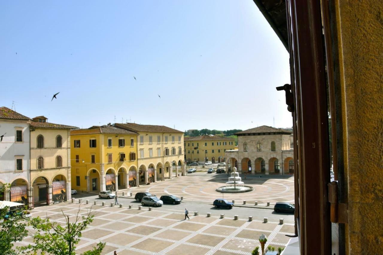Piazza Arnolfo 1932 Apartment กอลเลวัลเดลซา ภายนอก รูปภาพ