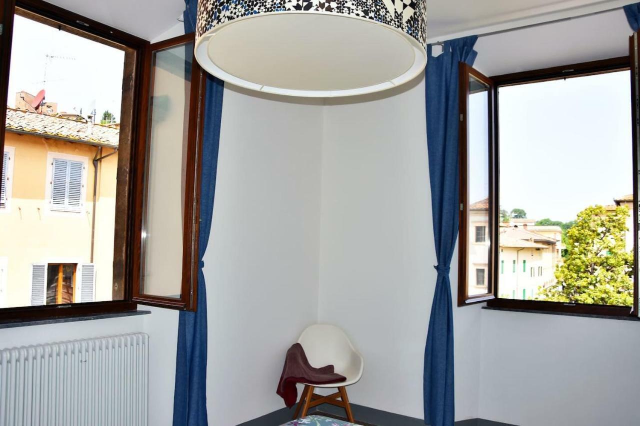Piazza Arnolfo 1932 Apartment กอลเลวัลเดลซา ภายนอก รูปภาพ