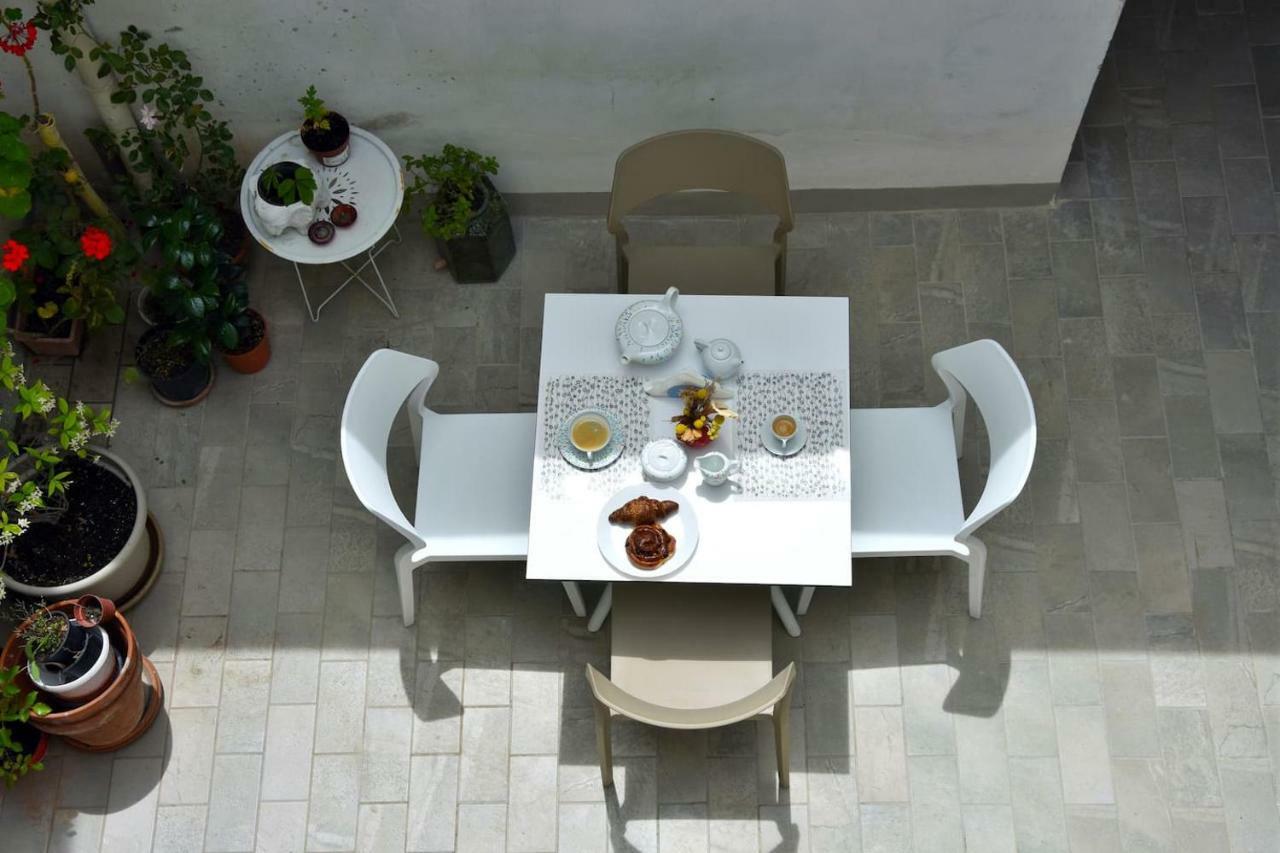 Piazza Arnolfo 1932 Apartment กอลเลวัลเดลซา ภายนอก รูปภาพ